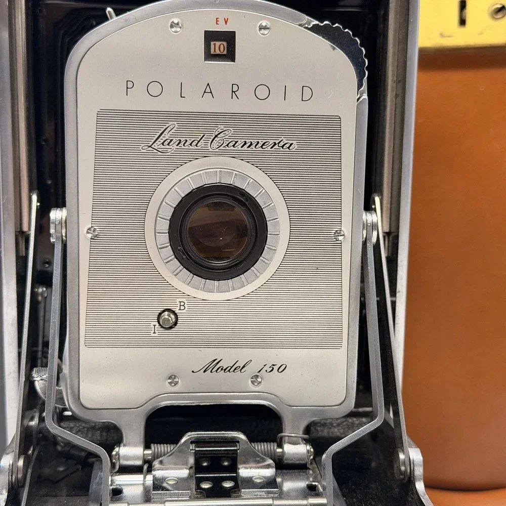 Vintage Polaroid Land Camera Model 150 w/ Leather Case & Accessories Untested